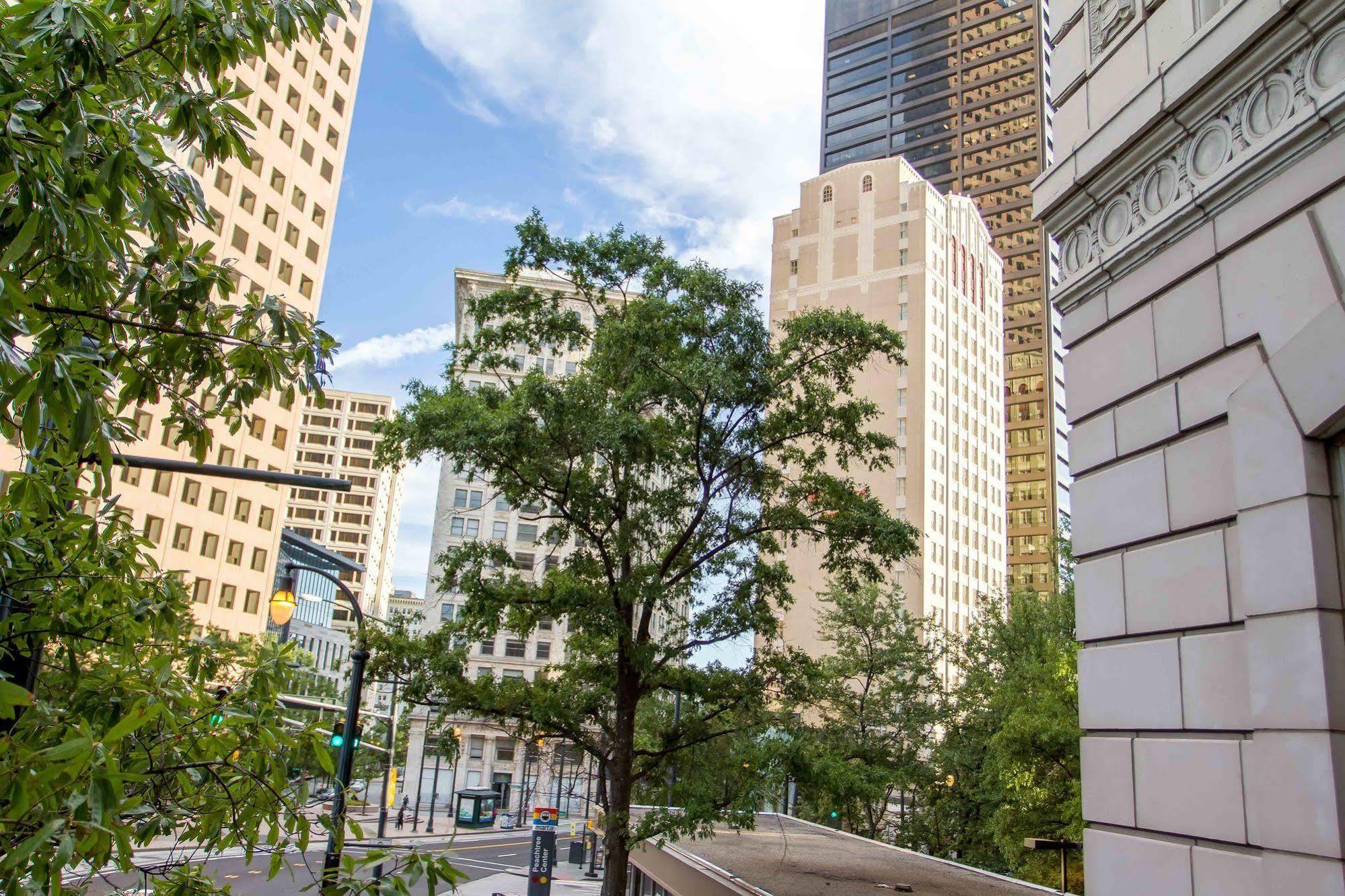 Ellis Hotel, Atlanta, A Tribute Portfolio Hotel Exterior photo